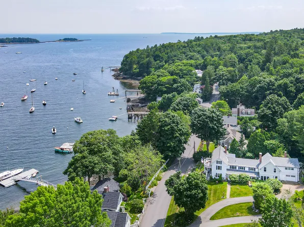 48 Sea Street, Rockport, ME 04856