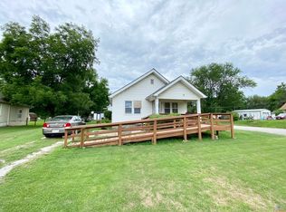 401 S Orchard St, Clinton, MO 64735