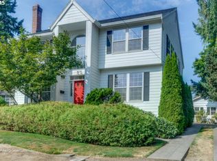 9033-9037 SW 40th Ave, Portland, OR 97219