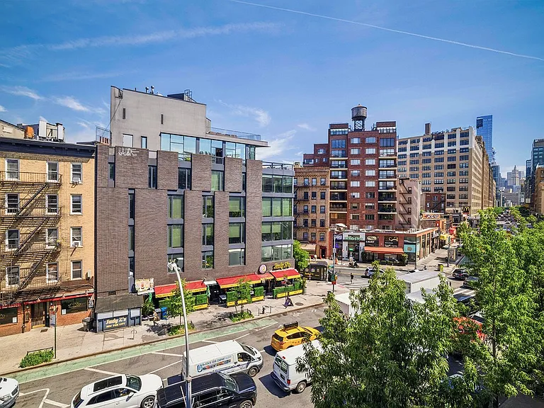 62 Leroy St #4A — Photo 9