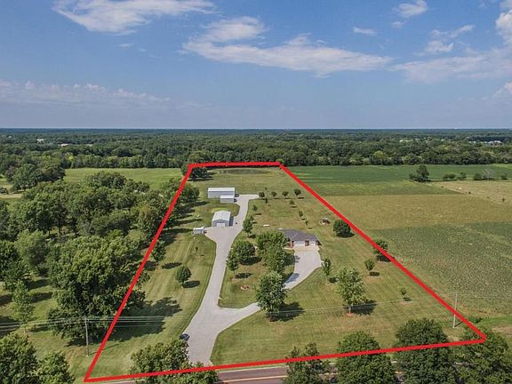 15600 N Rte V Hallsville MO-large-001-3-