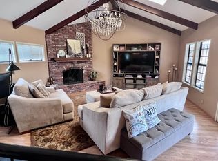 6903 E Fairbrook St, Long Beach, CA 90815