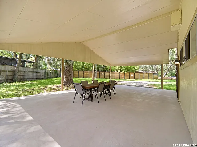 19214 Grey Forest Dr — Photo 35