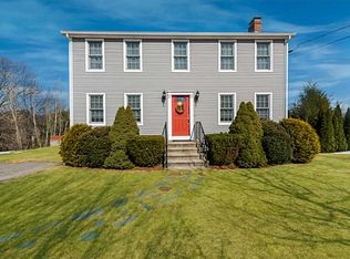 10 Cobblestone St, Cumberland, RI 02864