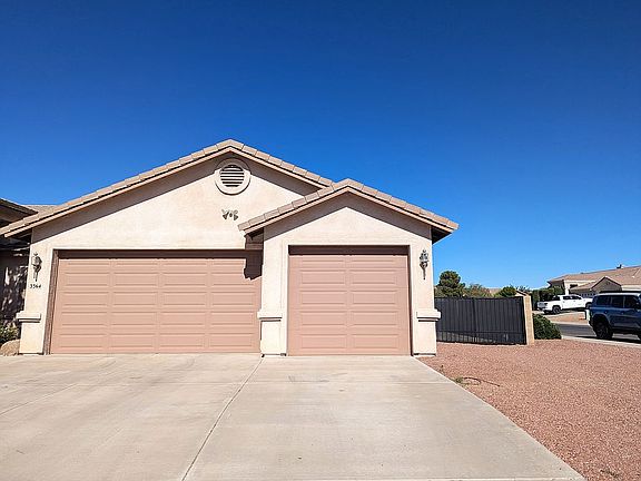 3 Car Garage