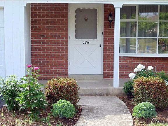 128 Oberlin AveFrontdoor