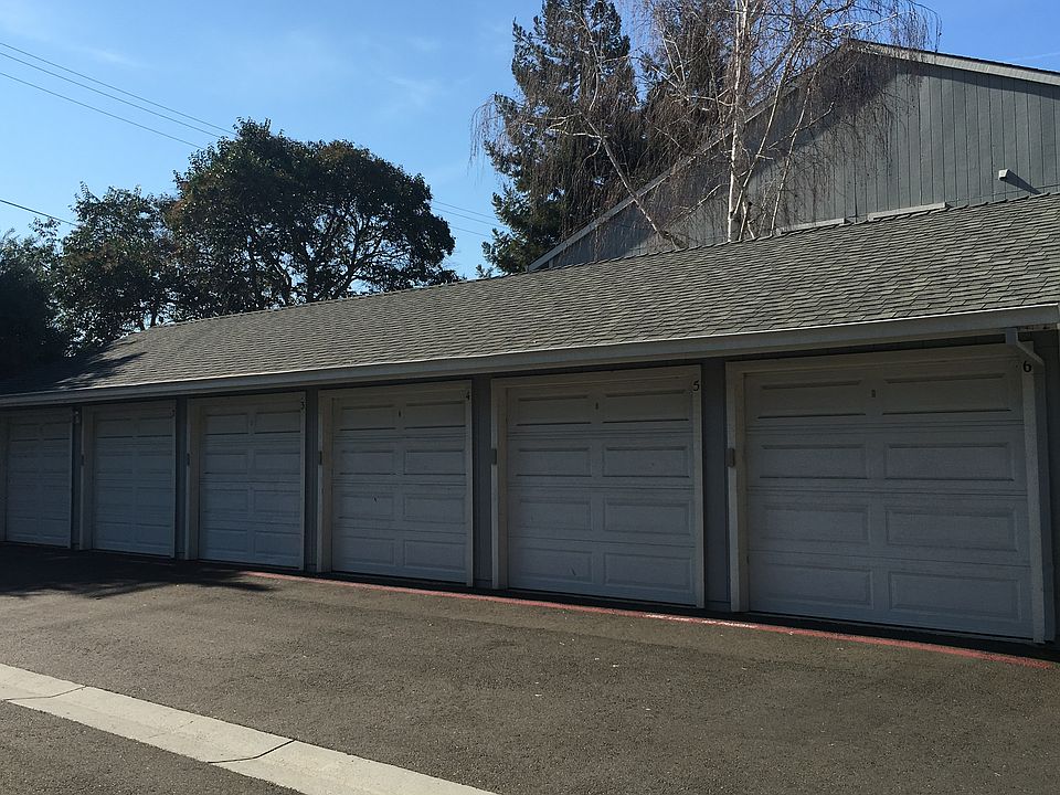 2nd image of 37411 Parish Cir #14C