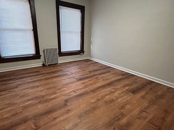 4th image of 337 Broad Ave Floor 2
