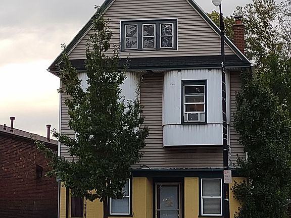 2nd image of 1942 S Park Ave #R5