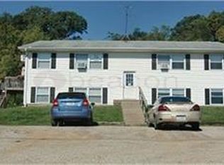 3031 River Rd APT B, Muscatine, IA 52761