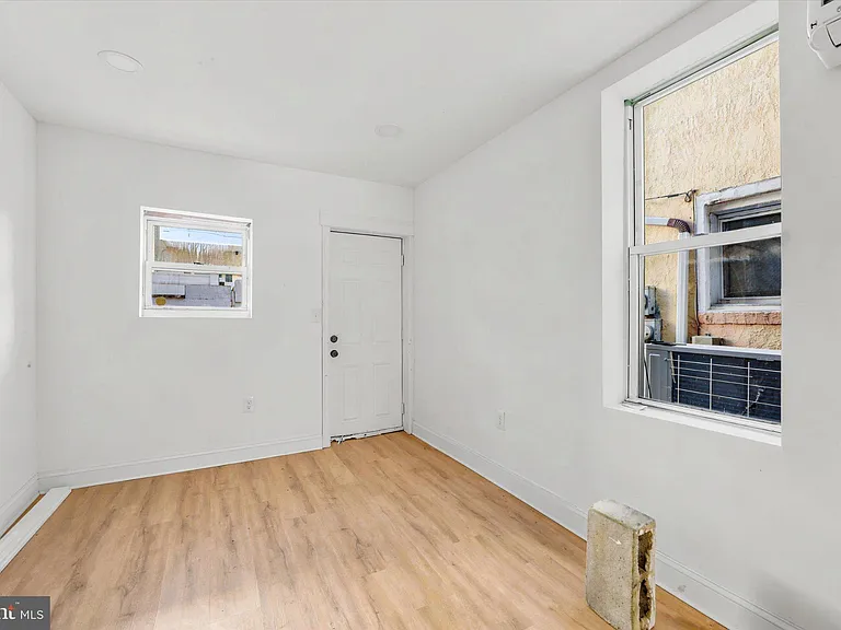 2046 S Norwood St #1 — Photo 10