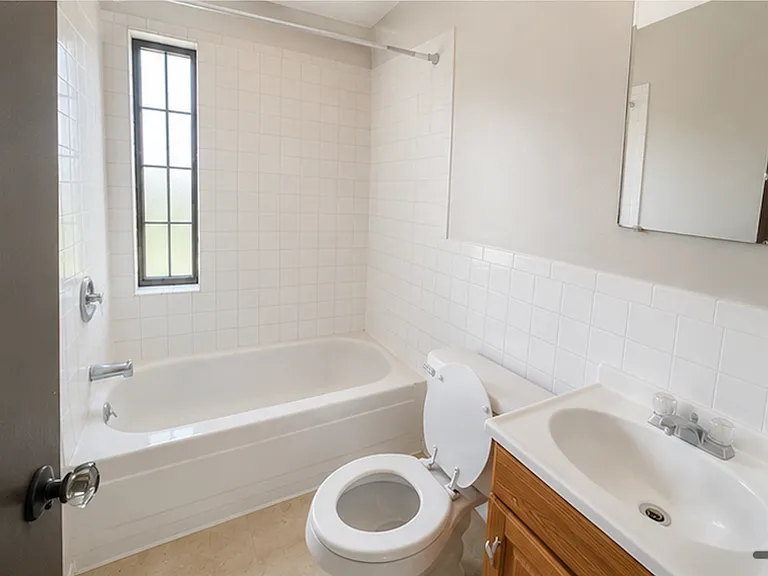 521 Aberdeen Ave #C — Photo 3
