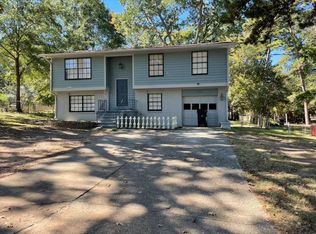 8279 Meridian Dr, Riverdale, GA 30274