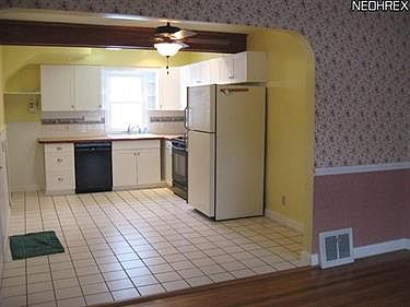 4th image of 439 Broad Blvd