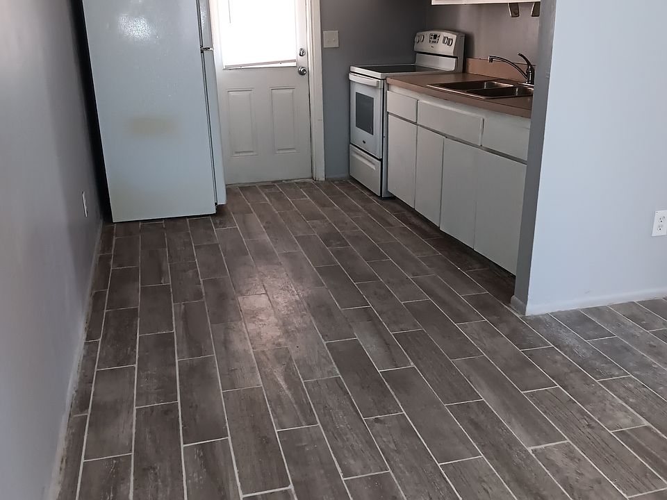 1st image of 343 50th Ave N