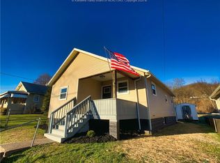 1212 Moore Ave, Dunbar, WV 25064