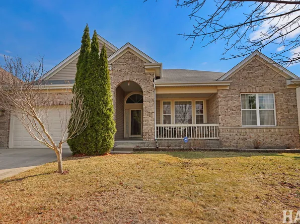 9490 Diana Ln, Huntley, IL 60142