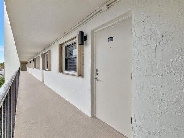 10310 S Ocean Dr APT 305