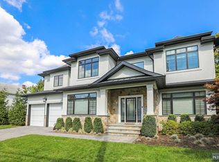 15 Holland Ave, Demarest, NJ 07627