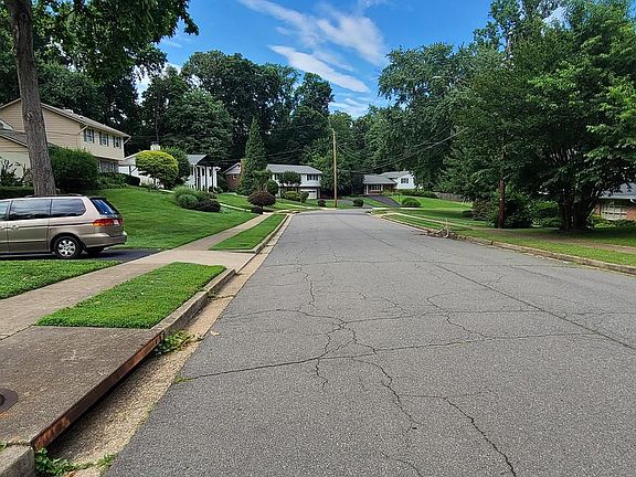 5th image of 3412 Frenora Ct