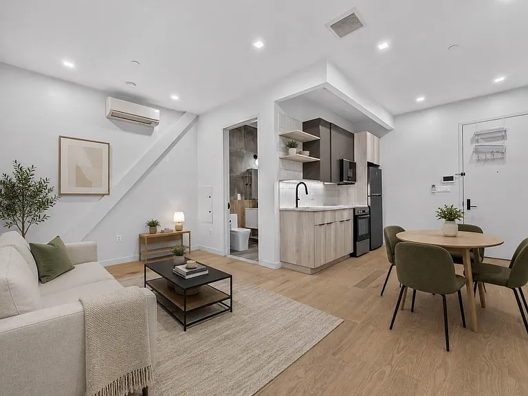 308 Linden Blvd #1A — Photo 4