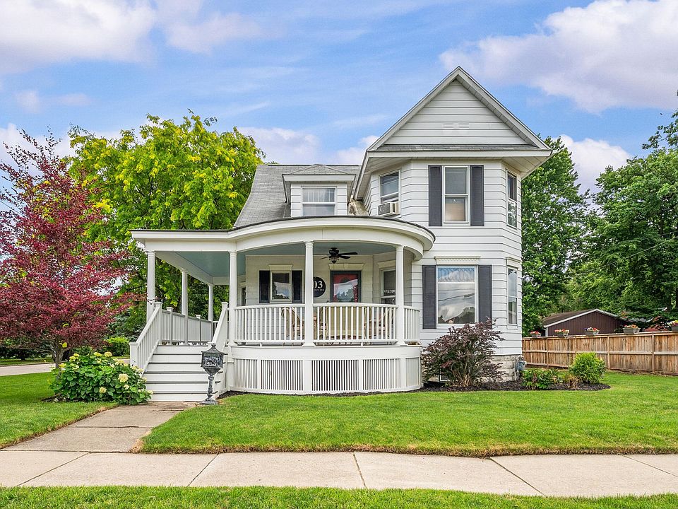 1st image of 103 S Lincoln Ave