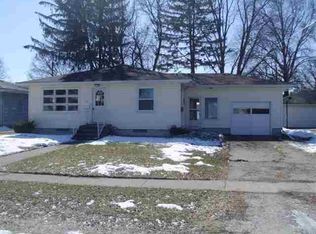 414 E Pearl St, Geneseo, IL 61254