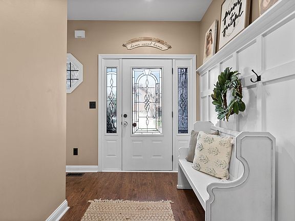 5th image of 1105 Hilliard Ln