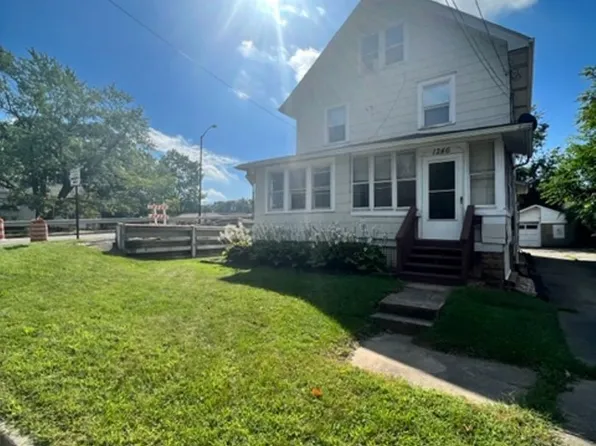 California Triplex, 1246 California Ave #2, Akron, OH 44314