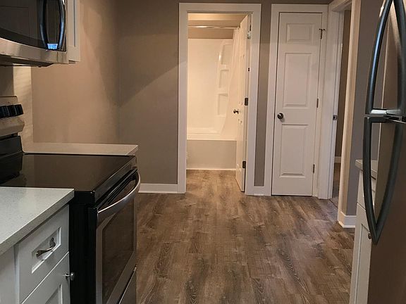 Spacious eat in kitchen area perfect for entertaining.