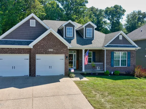 10221 Park Lake Dr, Louisville, KY 40229