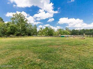 11903 La Grange Rd, Anchorage, KY 40223