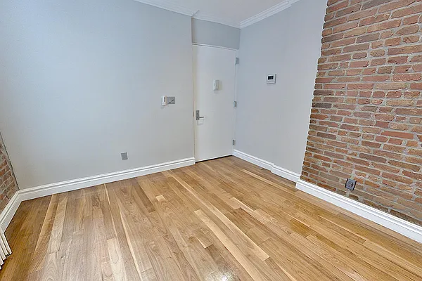 Rented by Centennial Properties NY | media 4