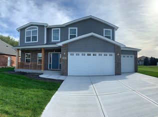 914 W Westgate Dr, Peotone, IL 60468