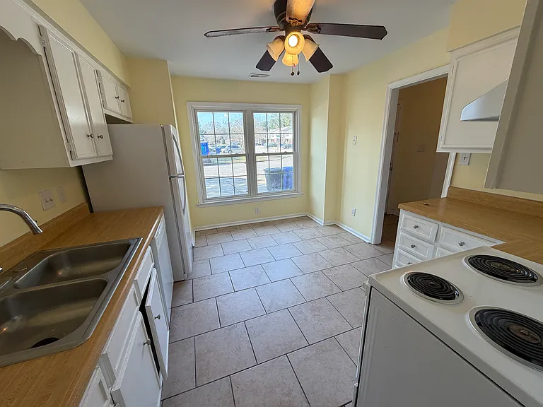 4223 Morgate Ln — Photo 5