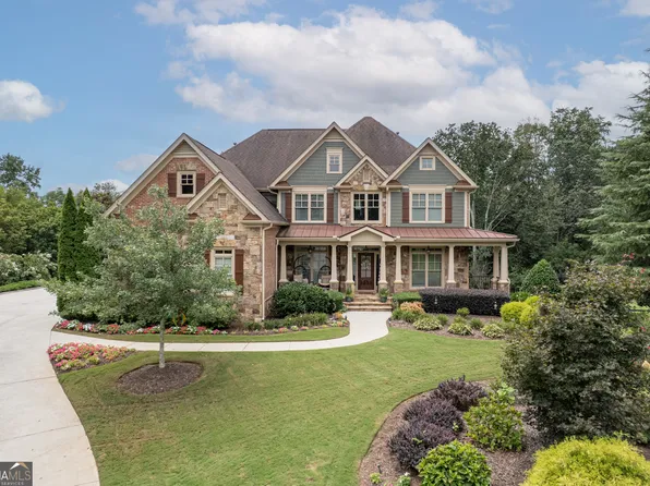 6435 Lakeaires Dr, Cumming, GA 30040