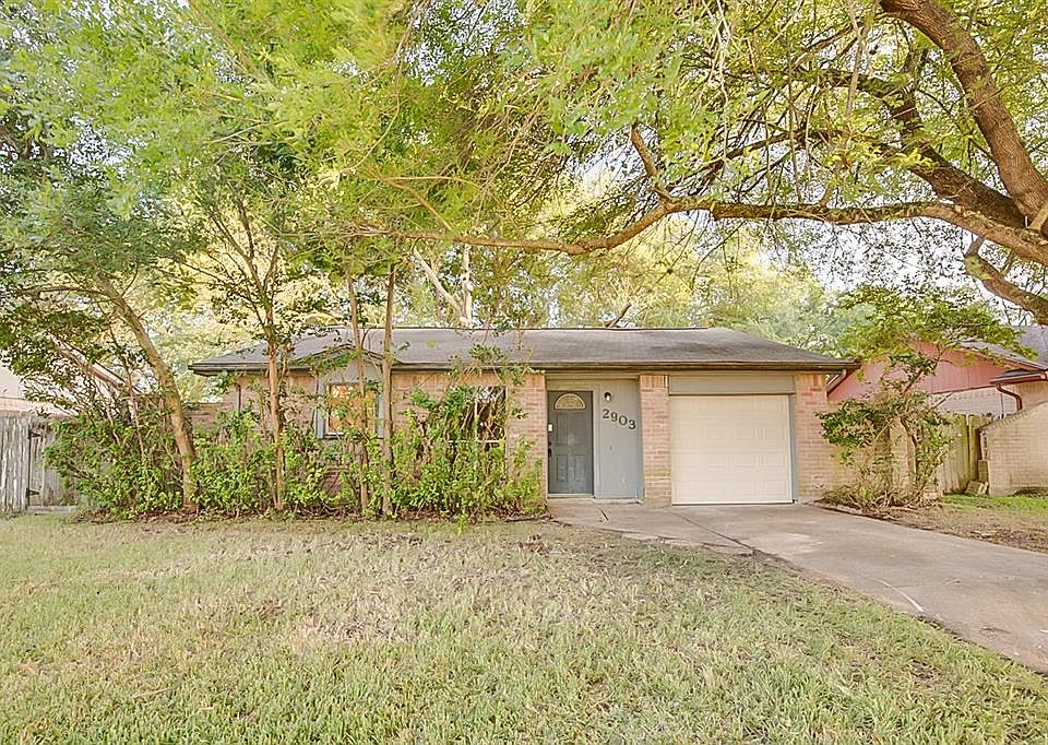 1st image of 2903 Pheasant Creek Dr