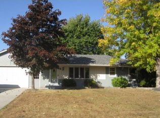 8754 Grospoint Ave S, Cottage Grove, MN 55016