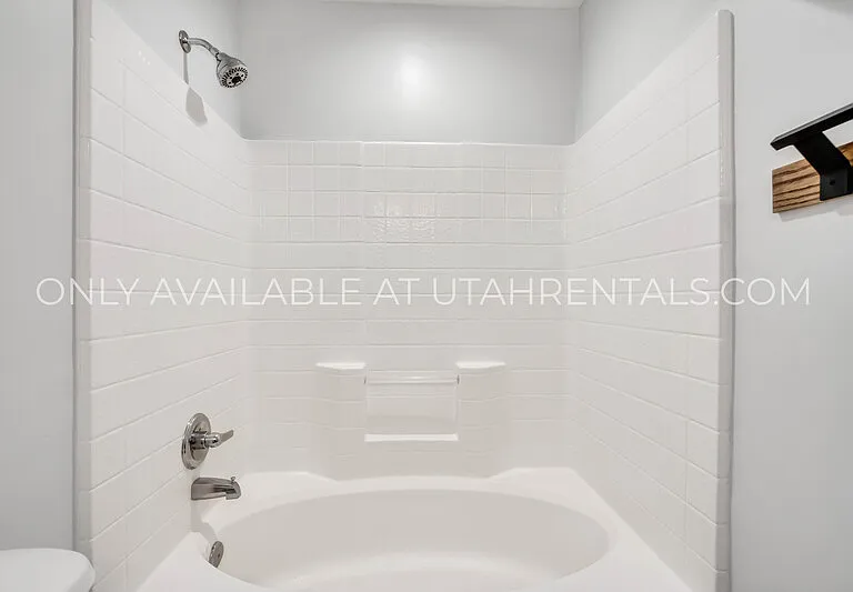 928 Chelsea Ln — Photo 34