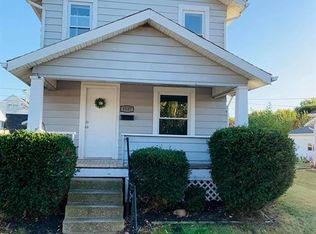 1527 Elm St, Coshocton, OH 43812