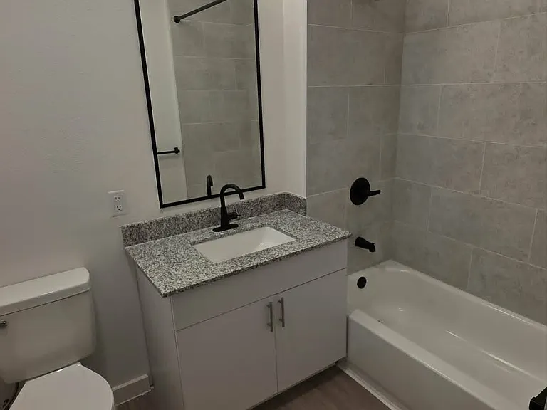Memorial Apartments — Photo 26