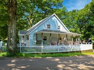 28 Beech St, Leicester, MA 01524