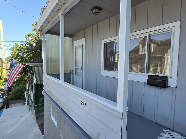 247 Maryland Ave — Photo 11