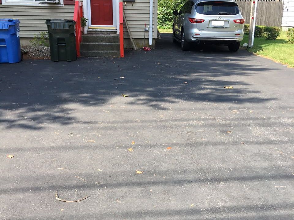  NL Tpke. Front & parking