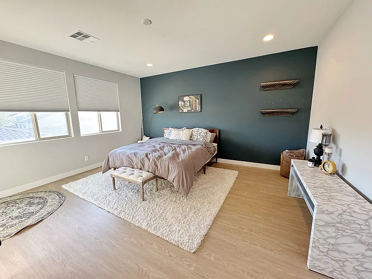 237 Zenobia Ct — Photo 16