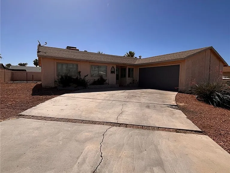 5348 Ravendale Cir — Photo 1