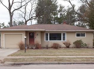 2017 E Lexington Blvd, Eau Claire, WI 54701