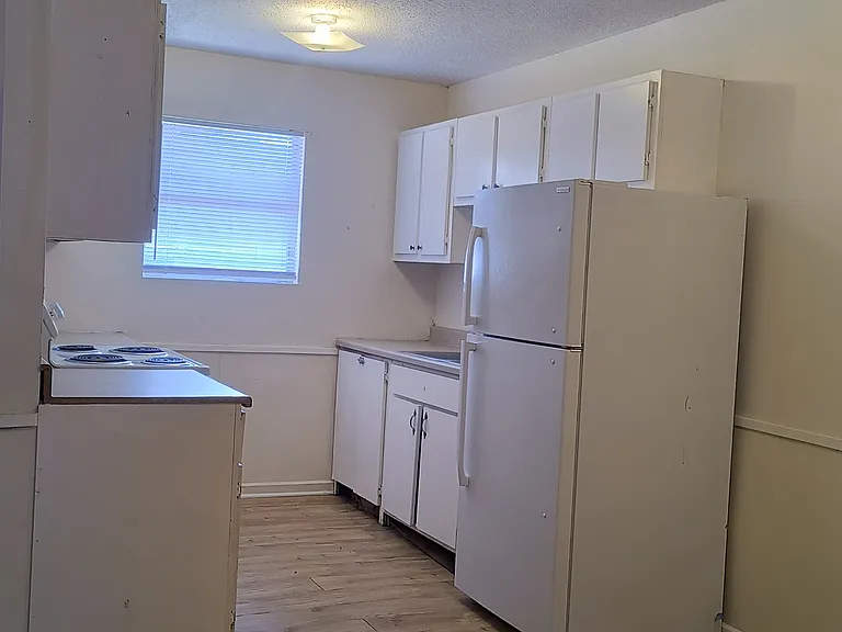 4500 Union Ave #6 — Photo 6