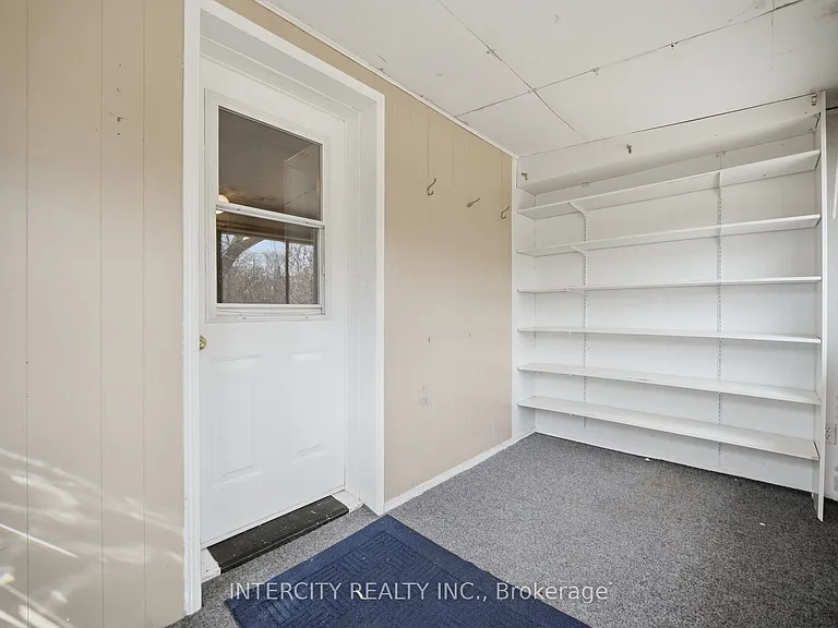 49 McCaul St — Photo 38