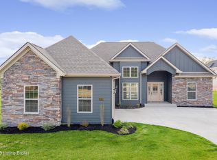 3035 Masters Dr, Floyds Knobs, IN 47119